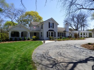 129 Old Dundee Rd, Barrington, IL 60010