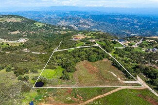 22 El Cerezo Rd, Murrieta, CA 92562