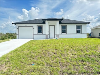 2902 61st St W, Lehigh Acres, FL 33971