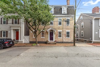 22 Arnold St, Providence, RI 02906