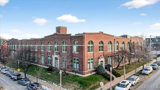 4242 Laclede Ave Unit 203, Saint Louis, MO 63108