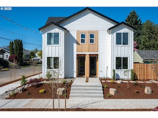 5809 NE Everett St, Portland, OR 97213