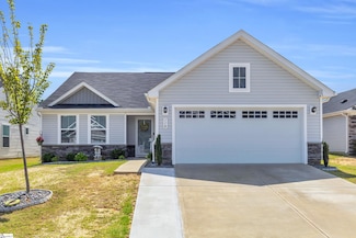 118 Sylvester St, Fountain Inn, SC 29644