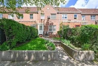 144-43 75th Ave, Flushing, NY 11367
