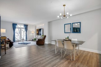 208 Shearwater Ct W Unit 34, Jersey City, NJ 07305