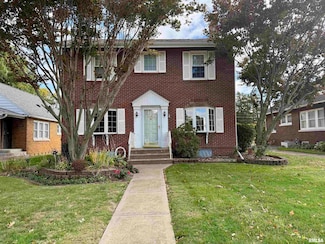 2340 7th St, East Moline, IL 61244