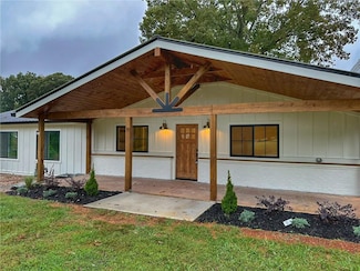 2914 Antioch Church Rd, Gainesville, GA 30506