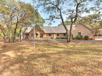 4005 Flora Dr, Norman, OK 73026