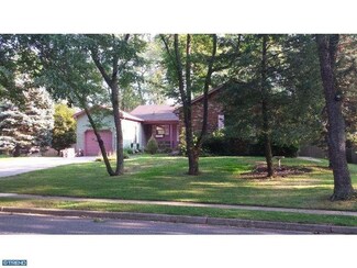 2414 Craig Dr, Hainesport, NJ 08036
