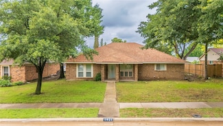 1021 Summertree Cir, Plano, TX 75025