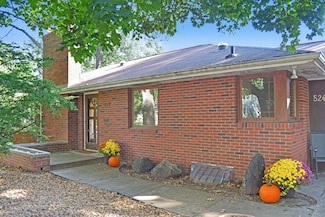 5241 Edenmoor St, Edina, MN 55436