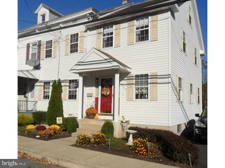 700 N Warren St, Orwigsburg, PA 17961