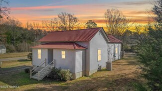 401 Front St, Vass, NC 28394