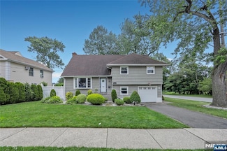 271 Locust St, Teaneck, NJ 07666
