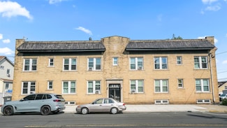 260 Davis Ave Unit 202, Kearny, NJ 07032