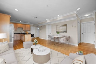 20R Cross St Unit 3, Somerville, MA 02145