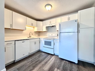 130 North St Unit 5, Newton, MA 02460