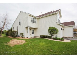 1351 S Candlestick Way, Waukegan, IL 60085