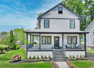 46 Pearl St, Melrose, MA 02176