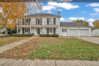 705 12th Ave N, Estherville, IA 51334