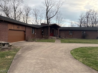 1740 Barnes Dr, Wooster, OH 44691