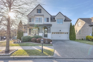3779 Wareham Dr, Thompsons Station, TN 37179