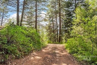 470 Collier View Rd, Cascade, ID 83611