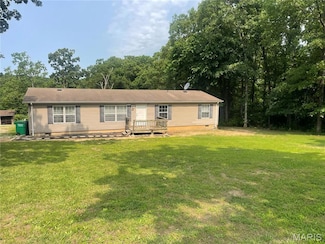 13819 Vineland Rd, de Soto, MO 63020