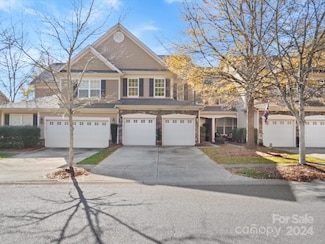 1036 Silver Gull Dr, Fort Mill, SC 29708