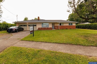 645 S Main St, Mount Angel, OR 97362
