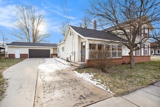 223 Kalamazoo St, Otsego, MI 49078