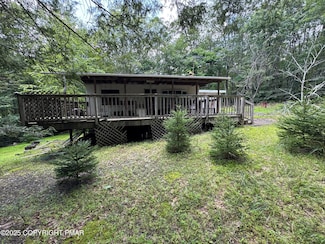 207 N Eastbrook Rd, Effort, PA 18330