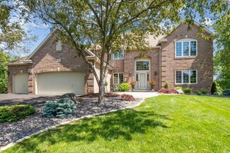 17586 Belfast Cove, Eden Prairie, MN 55347