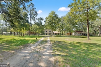 323 St Marys River Bluff Rd, Saint George, GA 31562
