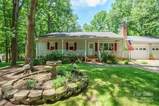 116 April Ln, Dallas, NC 28034