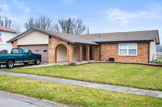 1218 Waggoner Dr, Rushville, IN 46173