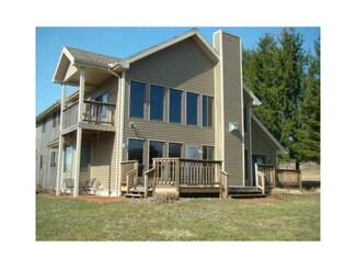 131 Choctaw Ln, Stoystown, PA 15563