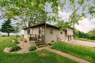 384 Wildcat Rd, Platteville, WI 53818