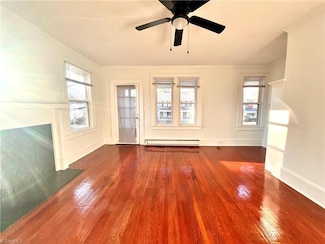 139 W Church St, Mount Airy, NC 27030