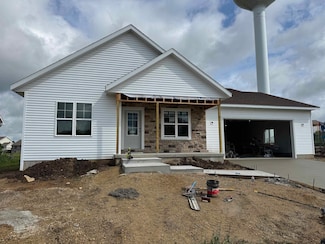 129 Douglas Dr, Brooklyn, WI 53521