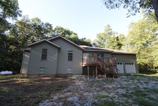10740 E Division Rd, Knox, IN 46534