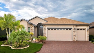 1142 Sawgrass Dr, Winter Haven, FL 33884