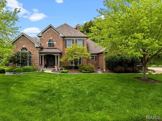 17903 White Robin Ct, Chesterfield, MO 63005