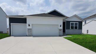 1012 Michael St SE, Bondurant, IA 50035