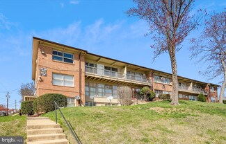 1800 Drexel St, Hyattsville, MD 20783