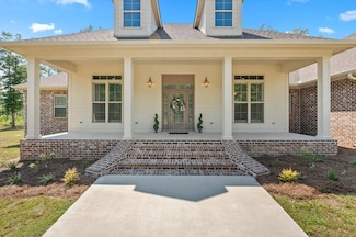 24 Trace Rd, Laurel, MS 39443