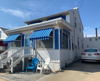 12 Lafayette Ave, Seaside Park, NJ 08752