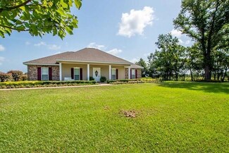 271 Highway 1207, Deville, LA 71328