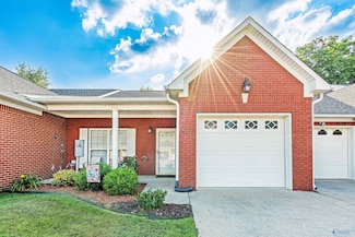 202 Santana Dr, Athens, AL 35611