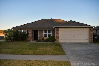 14709 S 274th East Ave, Coweta, OK 74429